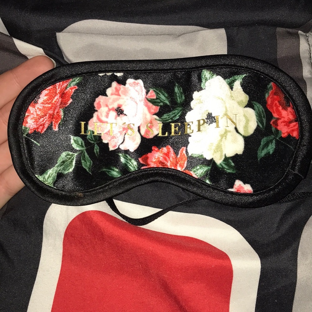 Sleeping mask